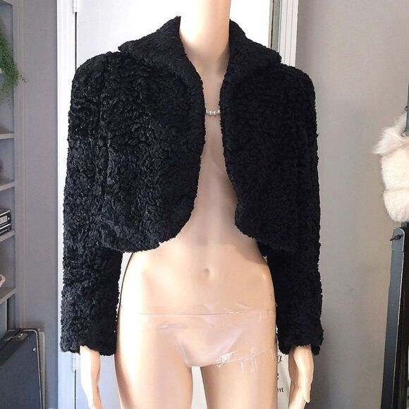 Women's Faux Black Lamb Fur, Broad Shoulder Cropped Winter Coat -Size Small? - Picture 14 of 14